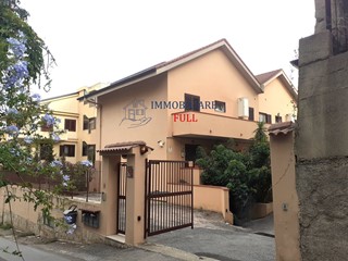 Villetta a schiera in Vendita a Messina, 278'000€, 200 m²