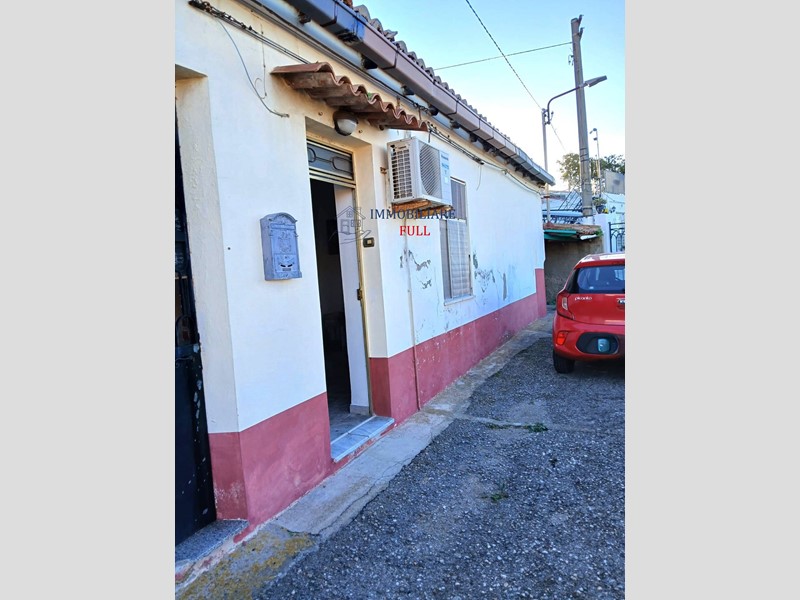 Casa Indipendente in Vendita a Messina, 57'000&euro;, 80 m²