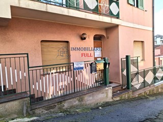 Trilocale in Vendita a Messina, 102'000€, 90 m²