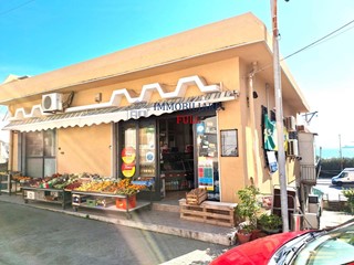 Immobile commerciale in Vendita a Messina, 178'000€, 195 m²