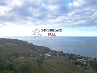 Terreno edificabile in Vendita a Messina, 81'000€, 8420 m²