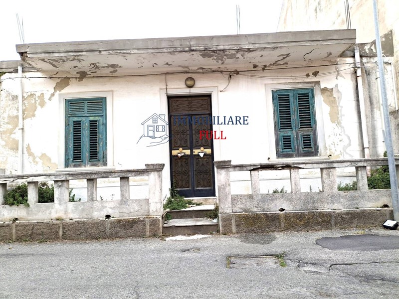 Casa Indipendente in Vendita a Messina, 92'000€, 125 m²