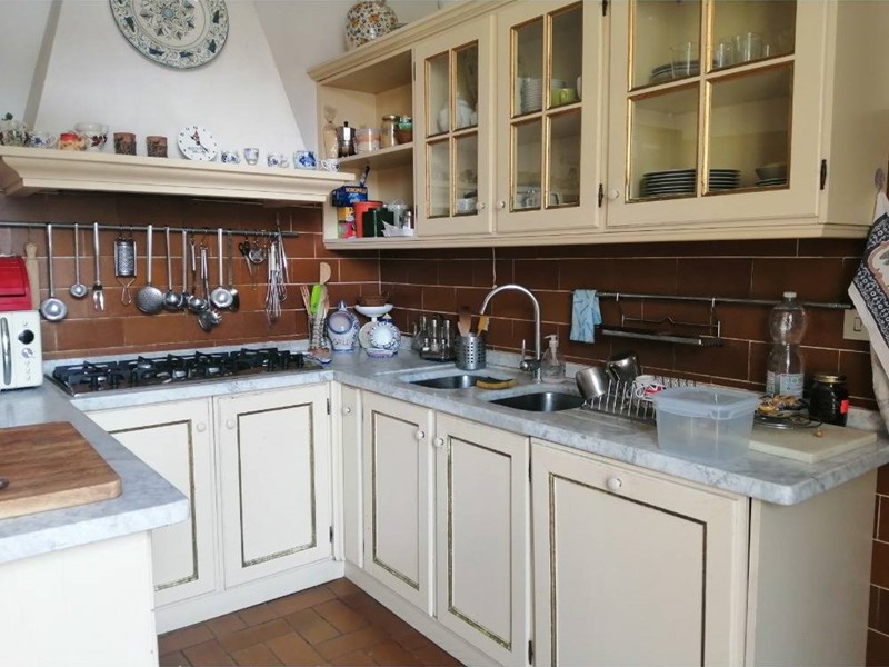 Casa Indipendente in Vendita a Ponsacco, 560'000€, 550 m²