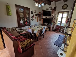 Casa Indipendente in Vendita a Palaia, 273'000€, 290 m²