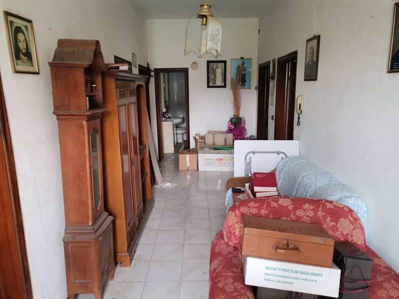 Casa Indipendente in Vendita a Santa Maria a Monte, 309'000€, 450 m²