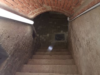 Casa Indipendente in Affitto a Buti, 1'350€, 140 m²