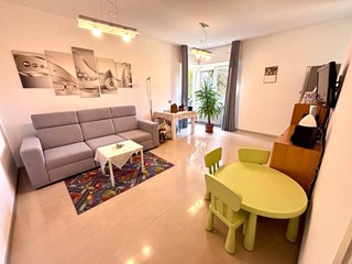 Trilocale in Vendita a Paderno Dugnano, 189'000€, 92 m²