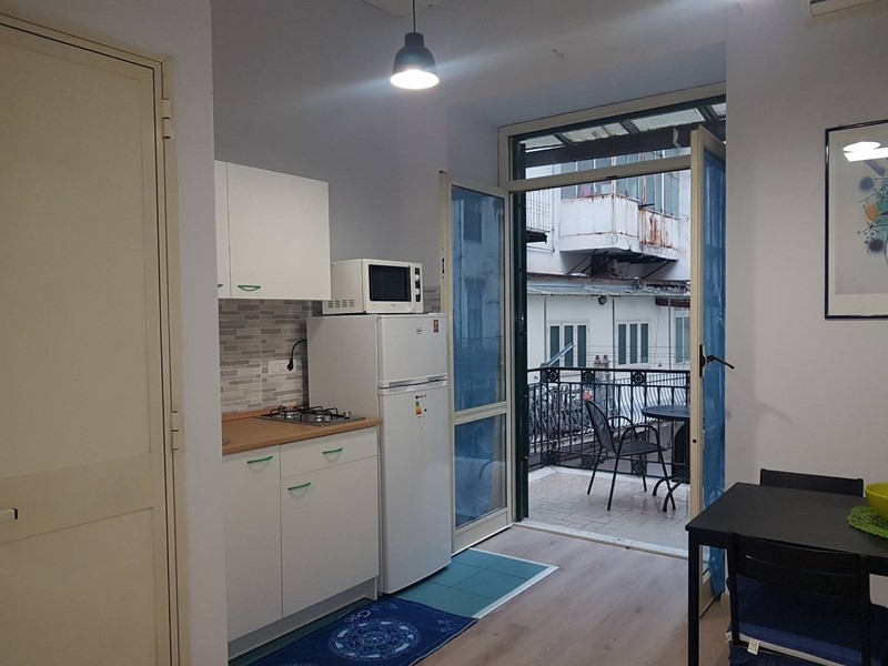 Monolocale in Affitto a Napoli, 700€, 35 m²