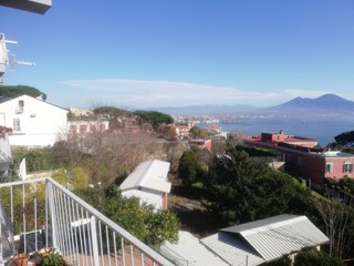 Appartamento in Vendita a Napoli, 880'000€, 145 m²