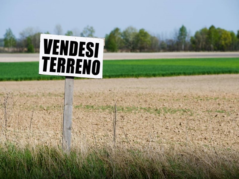Terreno edificabile in Vendita a Moruzzo, 1000 m²