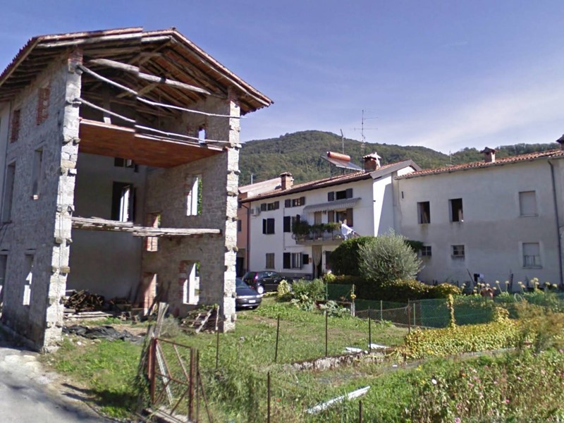 Rustico in Vendita a Attimis, 85'000€, 160 m²
