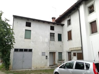 Casa Indipendente in Vendita a Remanzacco, 70'000€, 255 m²