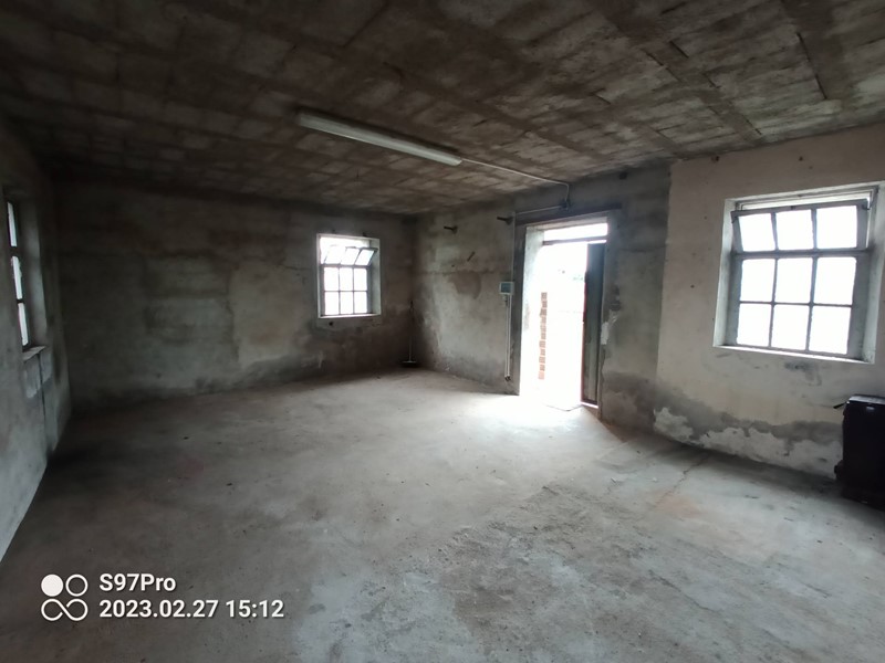 Magazzino in Affitto a Povoletto, 35 m²