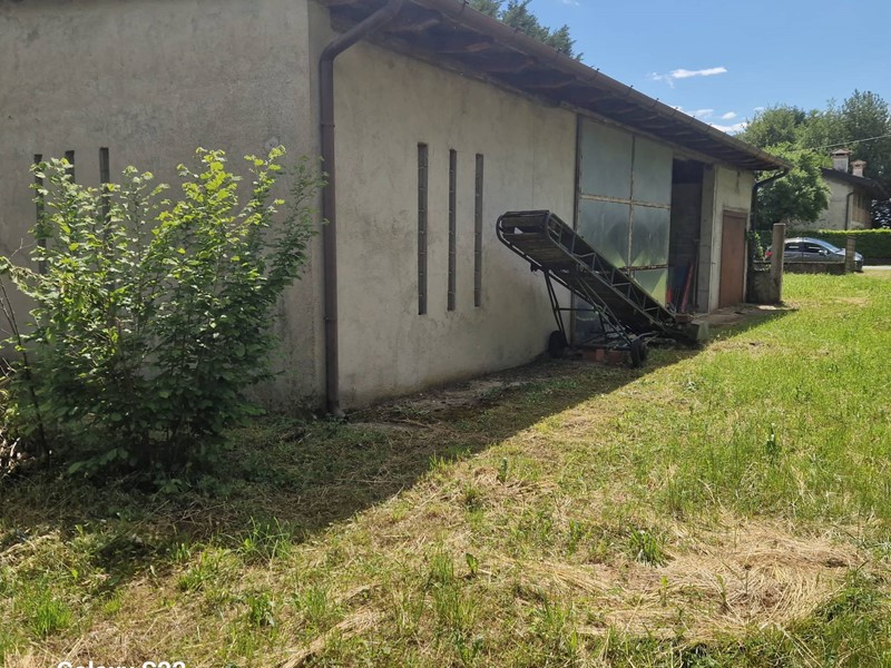 Box in Vendita a Povoletto, 65'000€, 1657 m²