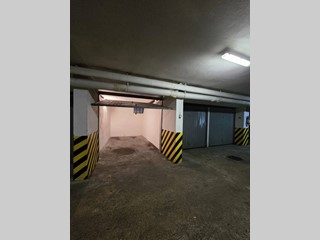 Box in Vendita a Verona, 12'000€, 15 m²