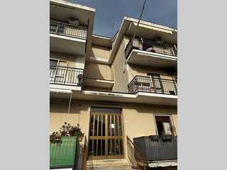 Bilocale in Vendita a Giffoni Sei Casali, 25'000€, 55 m²