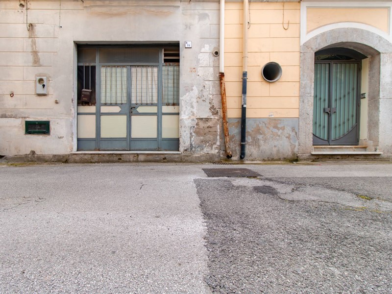 Magazzino in Vendita a Pellezzano, 15'000&euro;, 56 m²