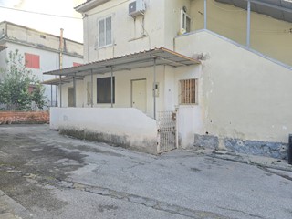 Trilocale in Vendita a Sant'Arpino, 80'000€, 70 m²