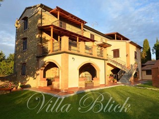 Villa in Vendita a Guardistallo, 1'100'000€, 450 m²