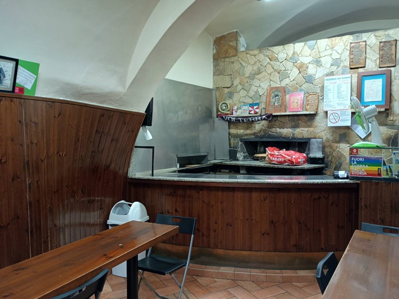 Immobile commerciale in Vendita a Volterra, 90'000€, 55 m²
