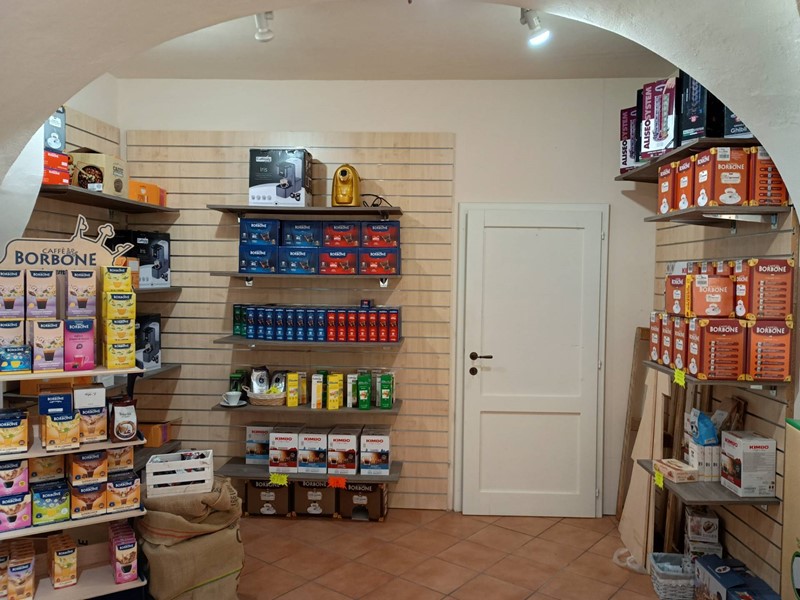 Immobile commerciale in Vendita a Volterra, 70'000€, 30 m²