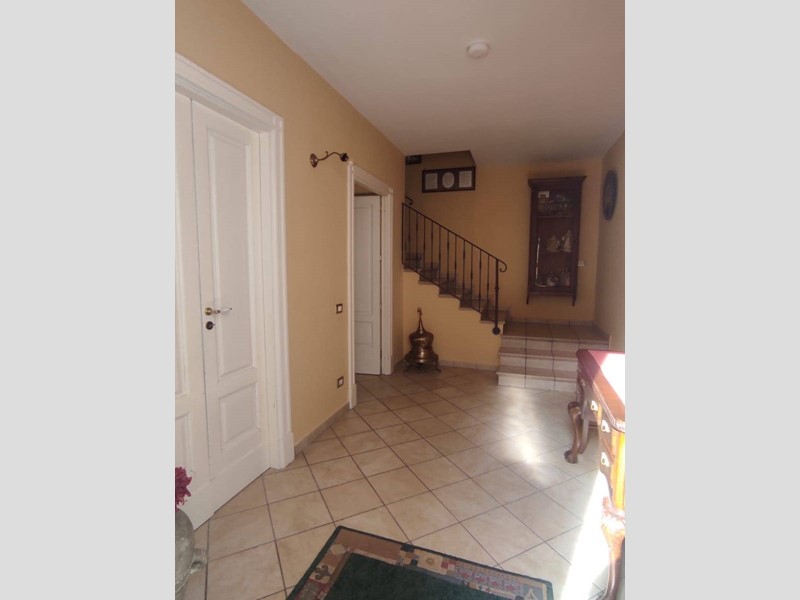 Quadrilocale in Vendita a Caserta, 350'000€, 160 m²