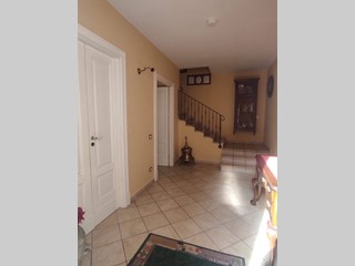 Quadrilocale in Vendita a Caserta, 350'000€, 160 m²