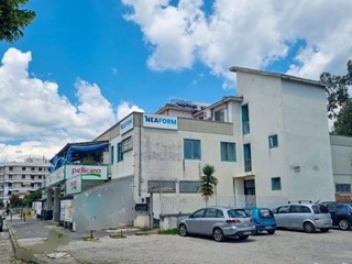 Attività commerciale in Vendita a Maddaloni, 90'000€, 70 m²