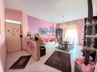 Appartamento in Vendita a Aci Catena, 110'000€, 140 m²