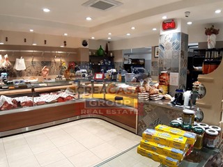 Attività commerciale in Vendita a Giardini Naxos, 249'000€, 150 m²