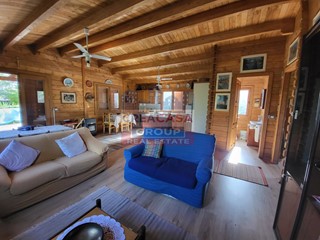 Villa in Vendita a Randazzo, 159'000€, 100 m²