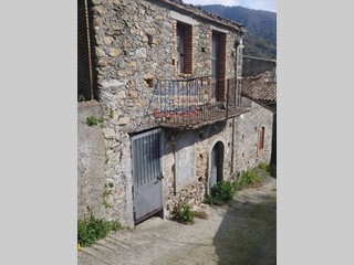 Casa Indipendente in Vendita a Graniti, 12'000€, 120 m²
