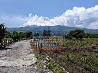 Terreno agricolo in Vendita a Castiglione di Sicilia, 45'000€, 13824 m²