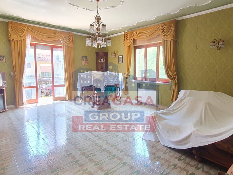 Quadrilocale in Vendita a Francavilla di Sicilia, 69'000€, 155 m²