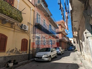 Appartamento in Vendita a Calatabiano, 60'000&euro;, 132 m²