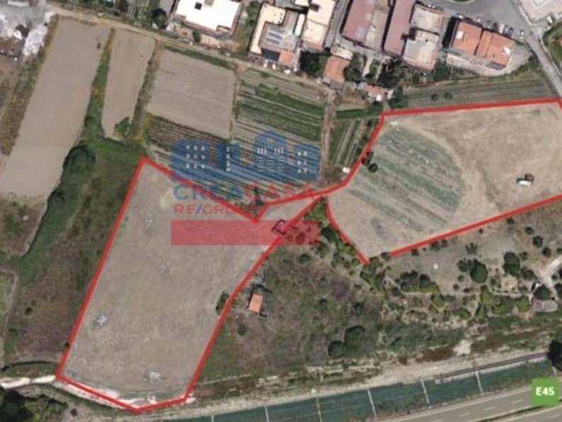 Terreno edificabile in Vendita a Calatabiano, 149'000€, 12507 m²