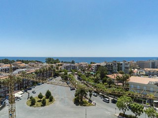 Immobile commerciale in Vendita a Giardini Naxos, 1'000'000€, 1100 m²