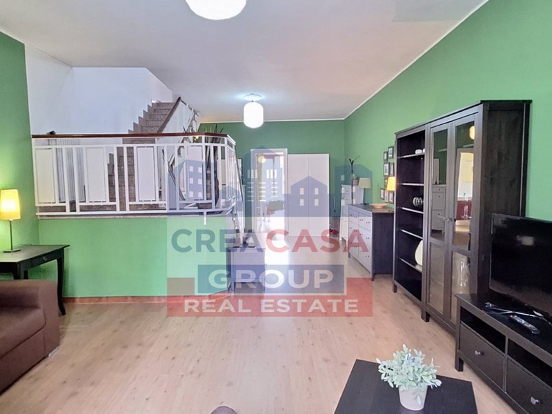 Casa Semi Indipendente in Vendita a Gaggi, 147'000€, 253 m²