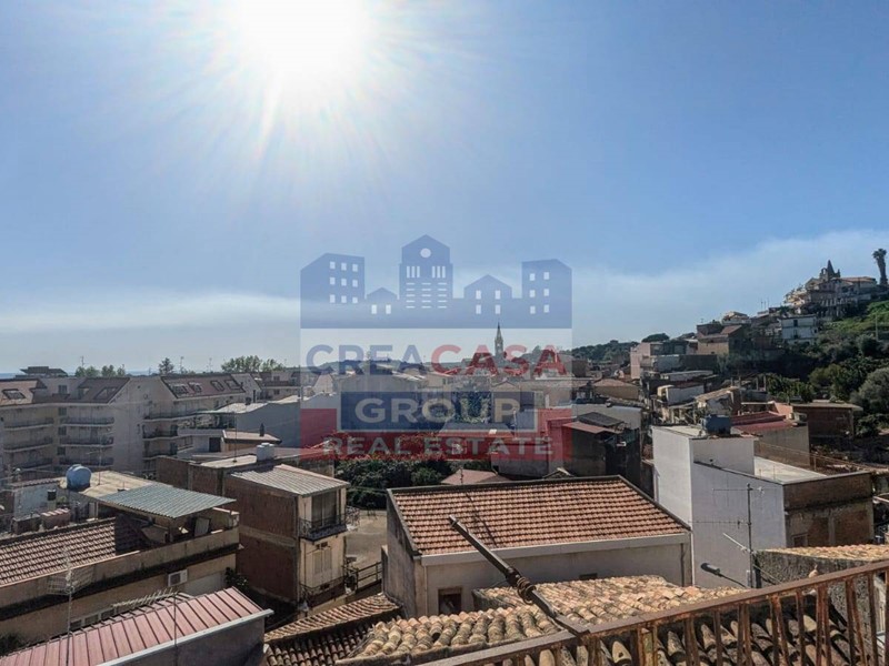 Trilocale in Vendita a Calatabiano, 14'000€, 73 m²