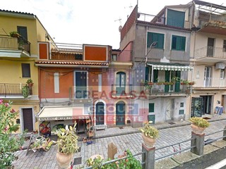 Attività commerciale in Vendita a Taormina, 22'000€, 55 m²