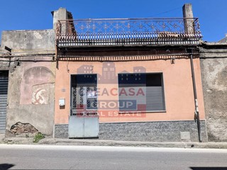 Casa Indipendente in Vendita a Calatabiano, 35'000€, 95 m²