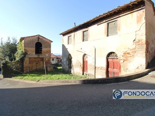 Villa in Vendita a Palaia, 75'000€, 102 m²