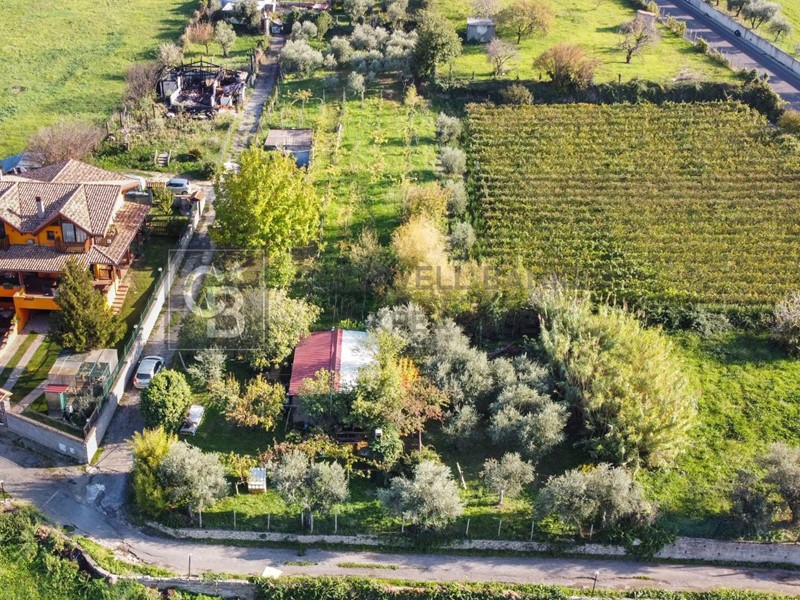 Terreno agricolo in Vendita a Grottaferrata, 80'000€, 2700 m²