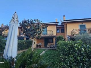 Villetta a schiera in Vendita a Nepi, 155'000&euro;, 135 m²