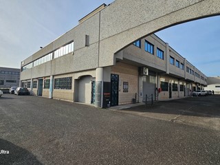 Ufficio in Affitto a Formello, 500€, 15 m²