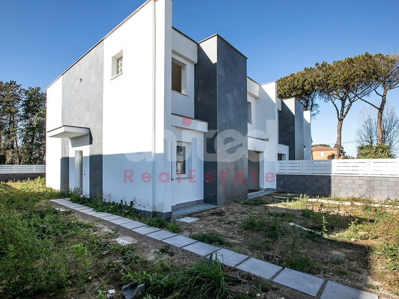 Villa in Vendita a Roma, 359'000&euro;, 167 m²