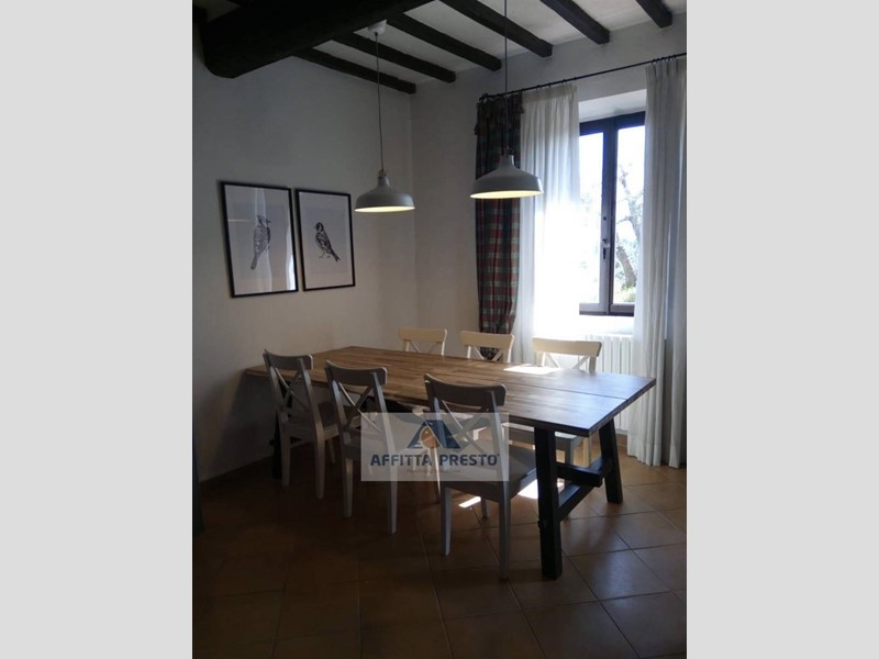 Casa Semi Indipendente in Affitto a Fucecchio, 1'100&euro;, 130 m²
