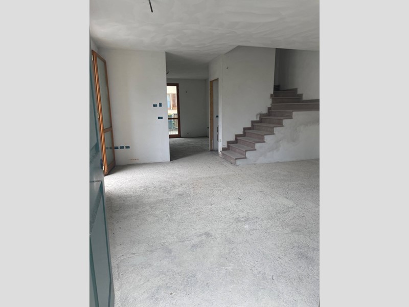 Casa Semi Indipendente in Vendita a San Miniato, 200 m²