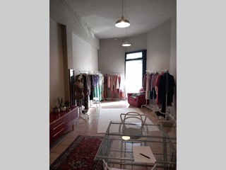 Ufficio in Affitto a Vicopisano, 290€, 46 m²