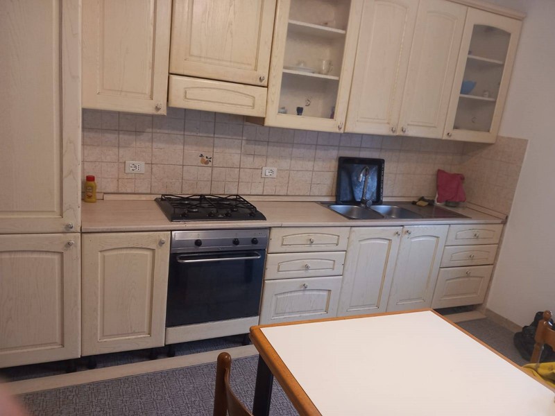 Appartamento in Affitto a Ponte Buggianese, 1'000€, 90 m²